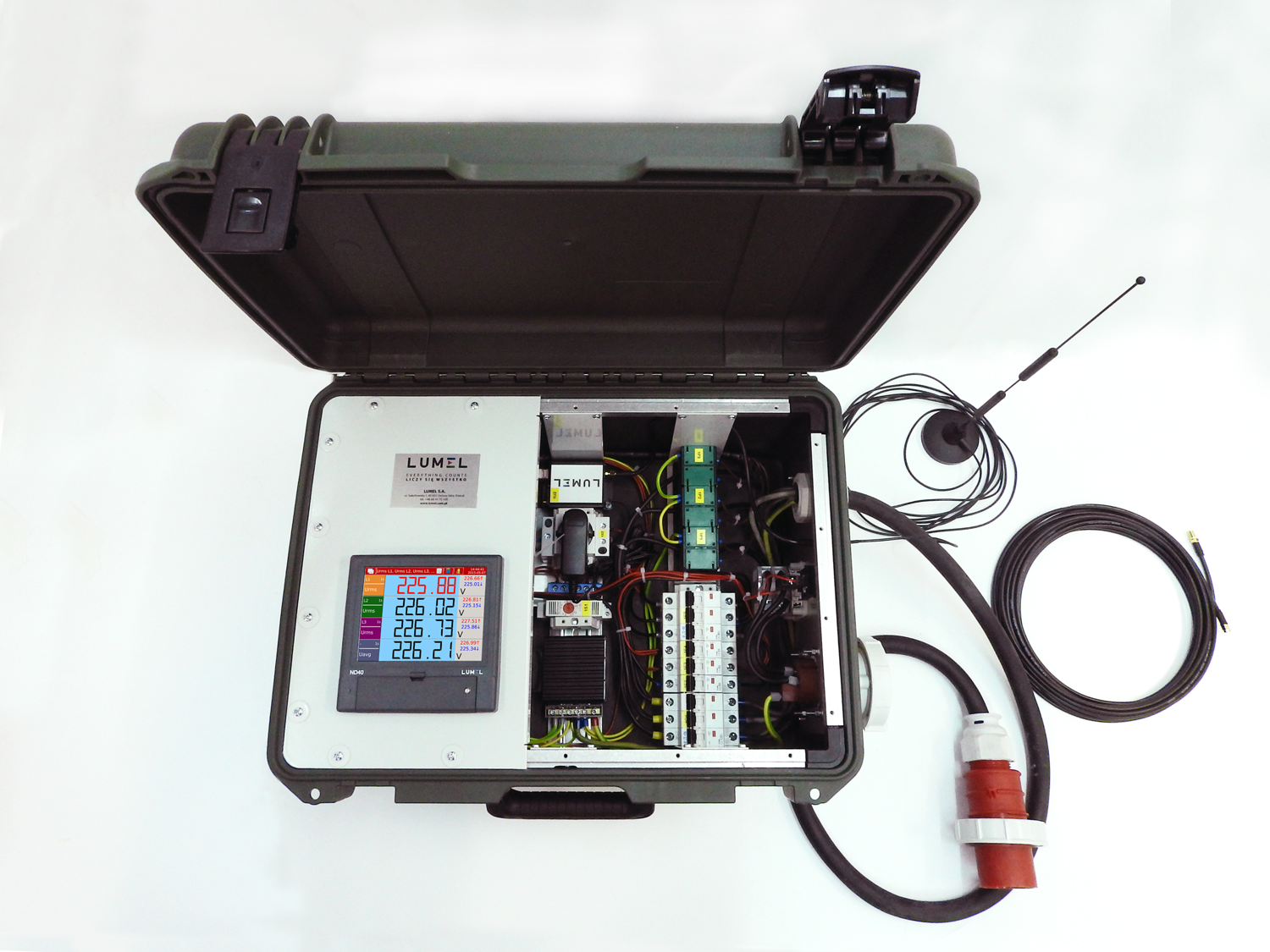 Energy monitoring in reefer containers at container ports